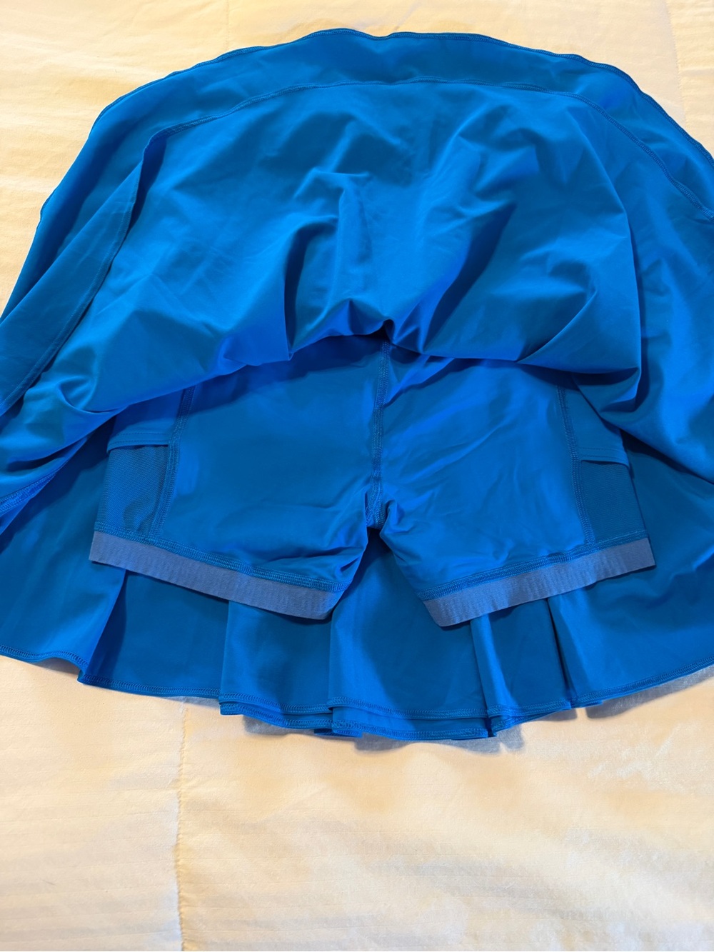 lululemon athletica Electric Blue Tiered golf tennis skirt with built in short - Picture 3 of 5